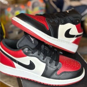 3.5Y Jordan 1 Low “bred toe” 2021 youth Sneakers